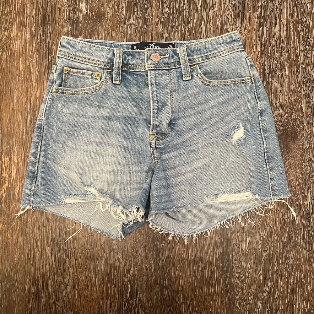 Hollister Distressed Button Fly High Rise Mom Shorts Size 0